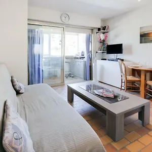 https://le-studio-du-mail-le-brusc-parking-prive.fr-provencehotel.com